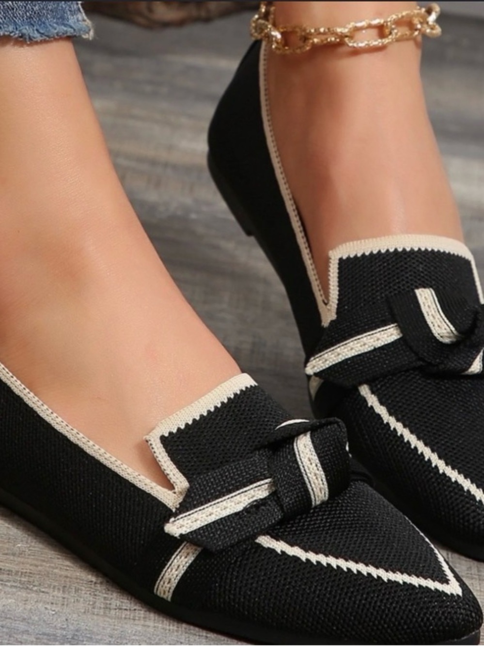New Tahari  Florentia Pointed Toe Knit Loafer
